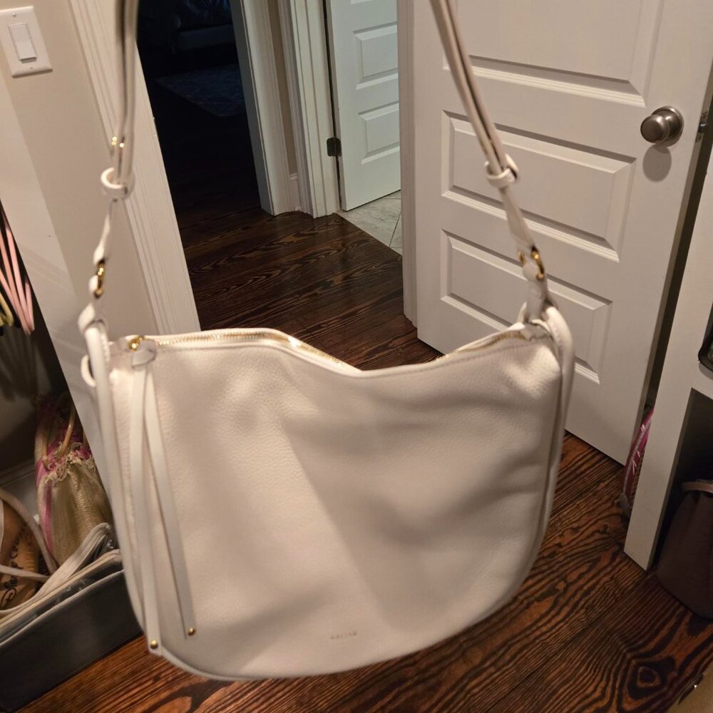 Aallyn White Marley Hobo